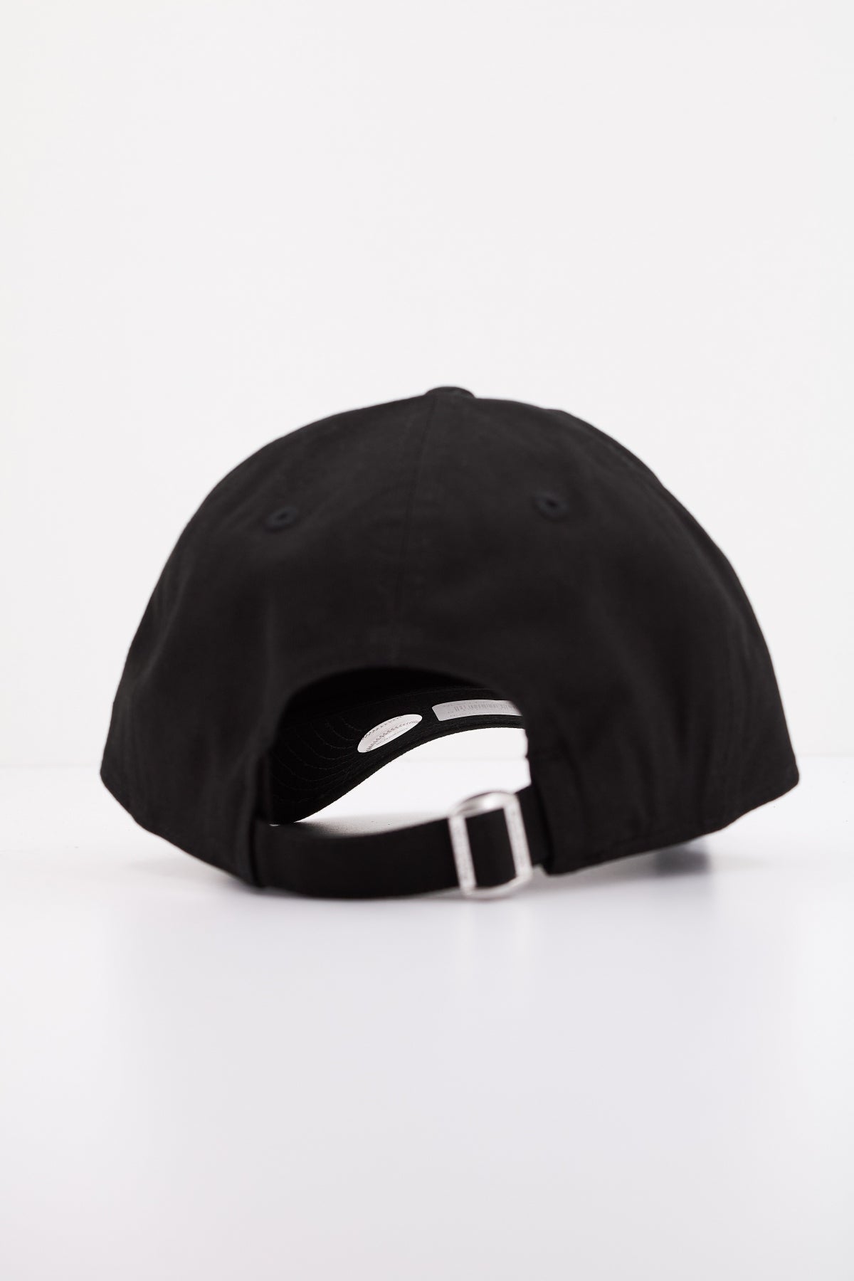NEW ERA NOS LEAGUE ESS en color NEGRO (3)