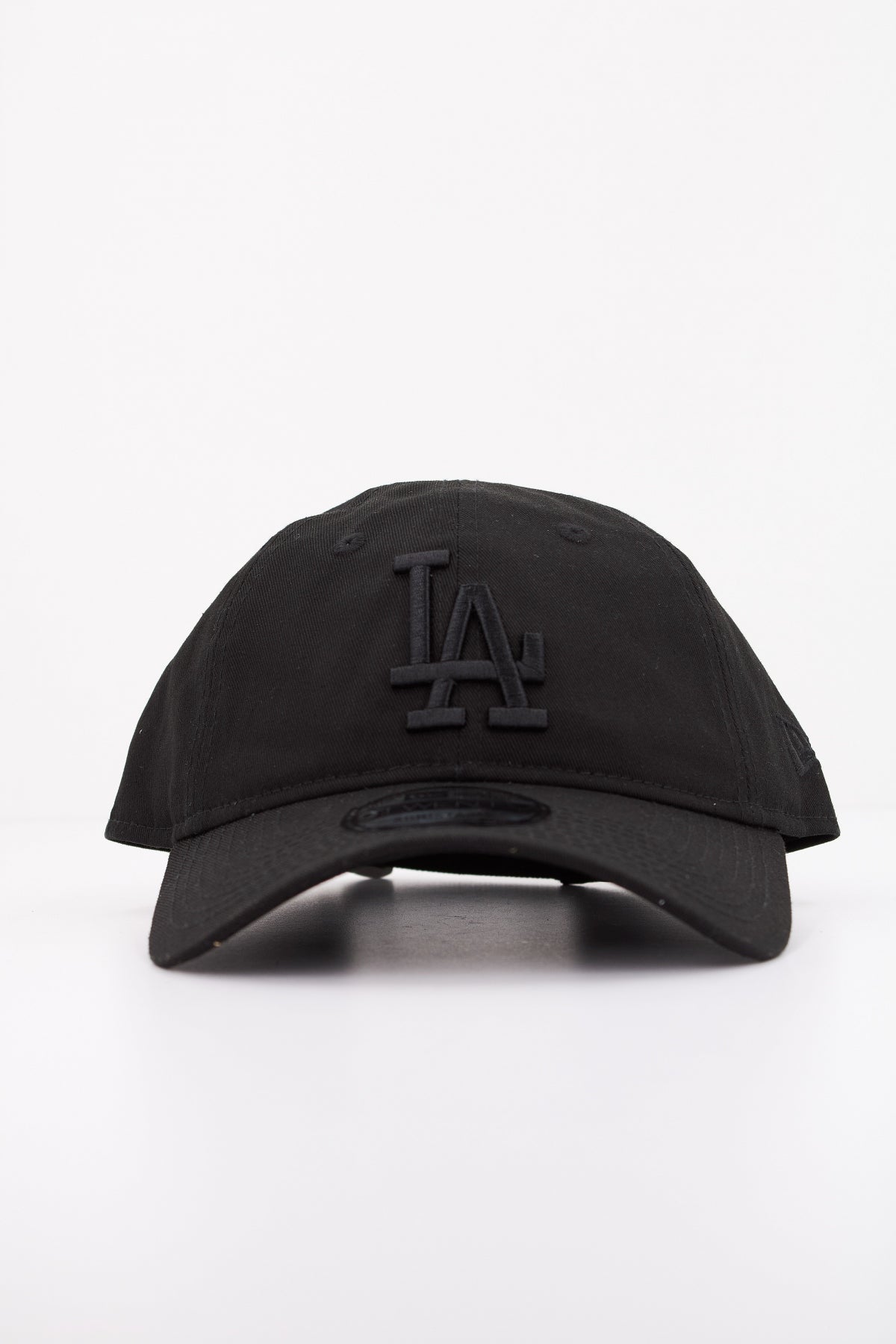 NEW ERA NOS LEAGUE ESS en color NEGRO (1)
