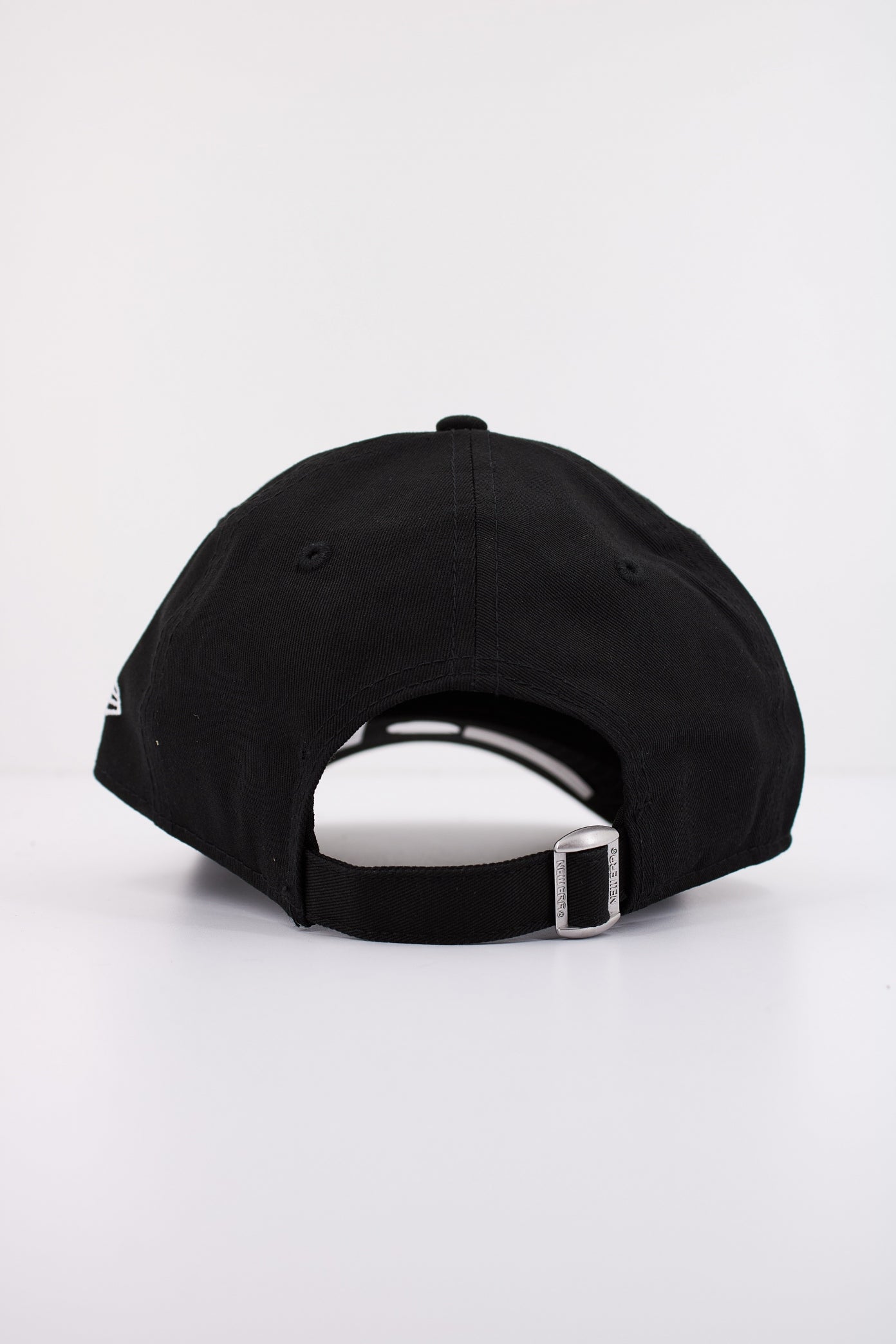 NEW ERA LEAGUE ESSENTIAL T OSFM en color NEGRO (3)