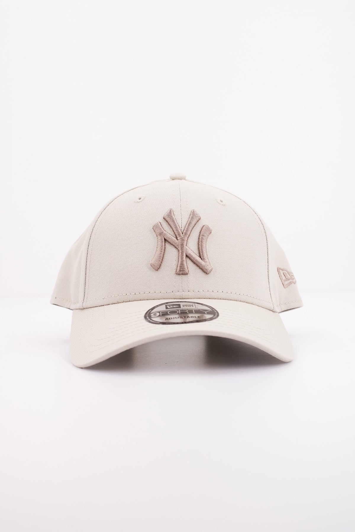 NEW ERA NEW YORK YANKEES en color BEIS (1)
