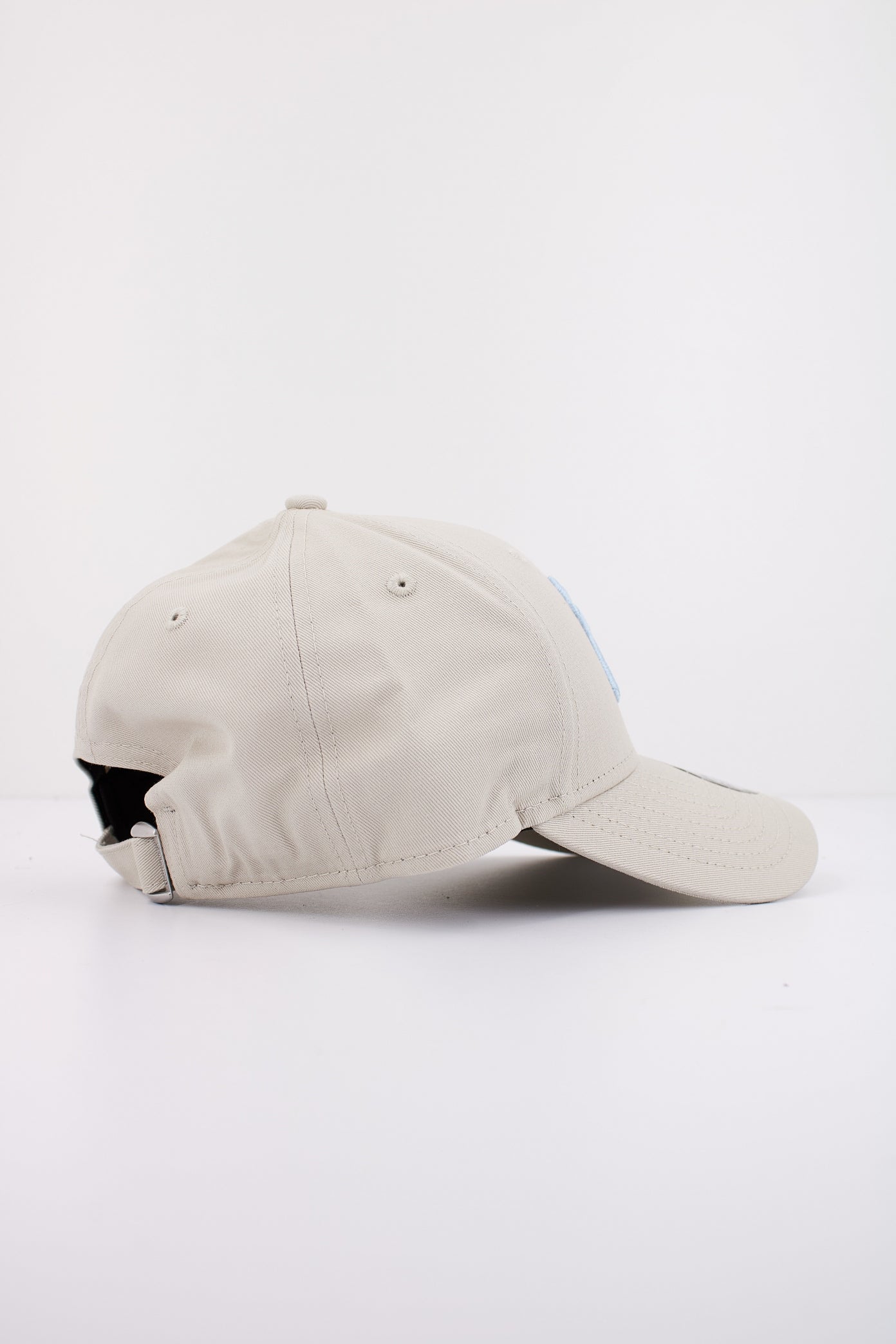 NEW ERA LEAGUE ESS FORTY N OSFM en color BEIS (2)
