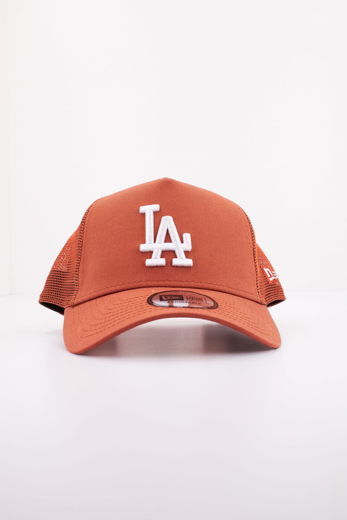 NEW ERA LOS ANGELES DODGERS en color MARRON (1)