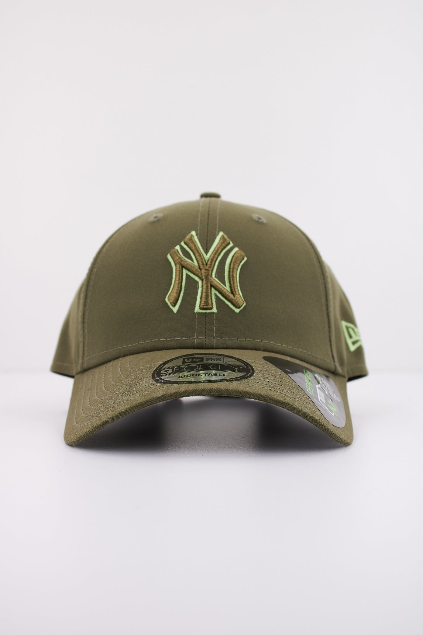NEW ERA REPREVE OUTLINE FO OSFM en color VERDE (1)