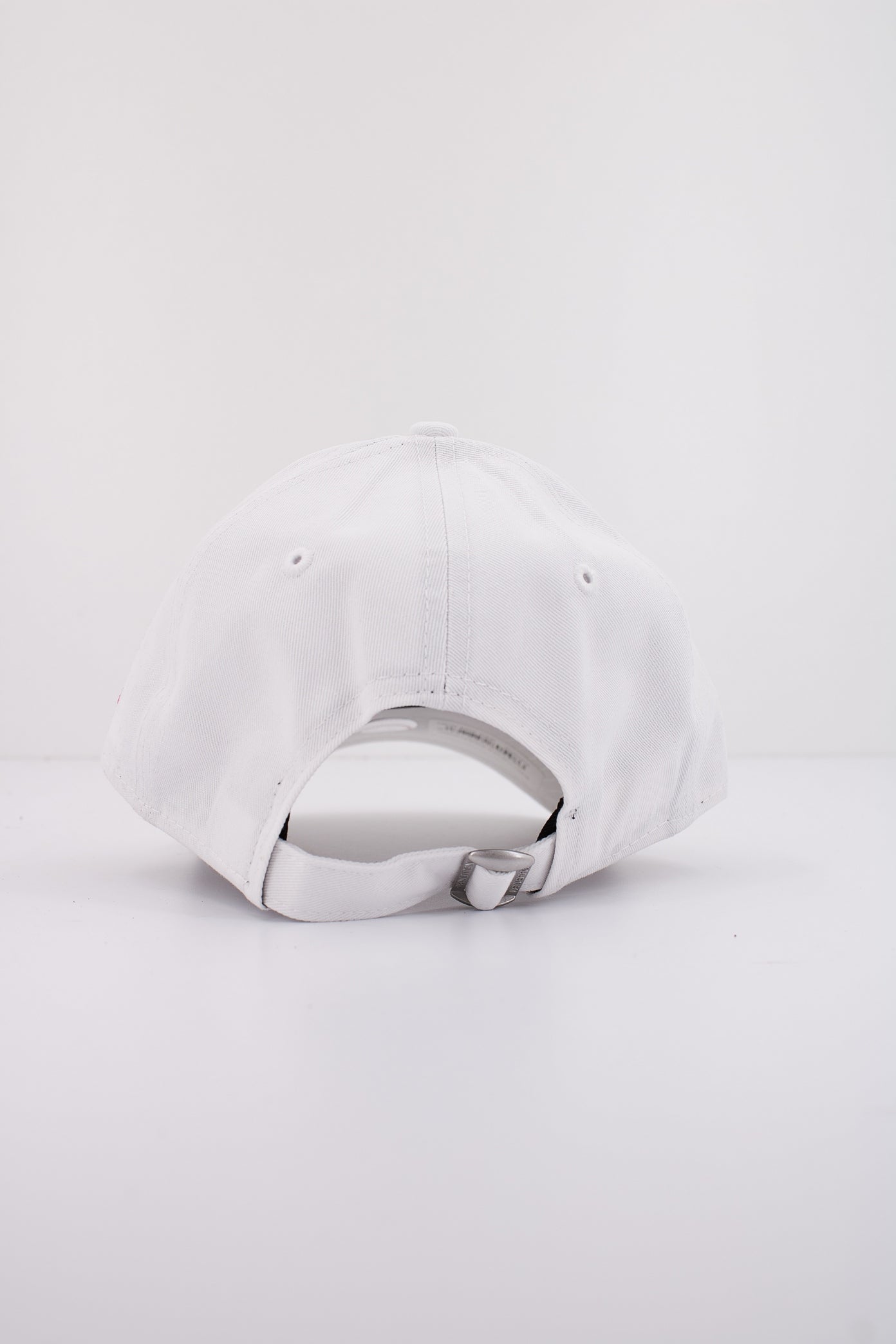 NEW ERA LEAGUE ESS FO OSFM en color BLANCO (3)