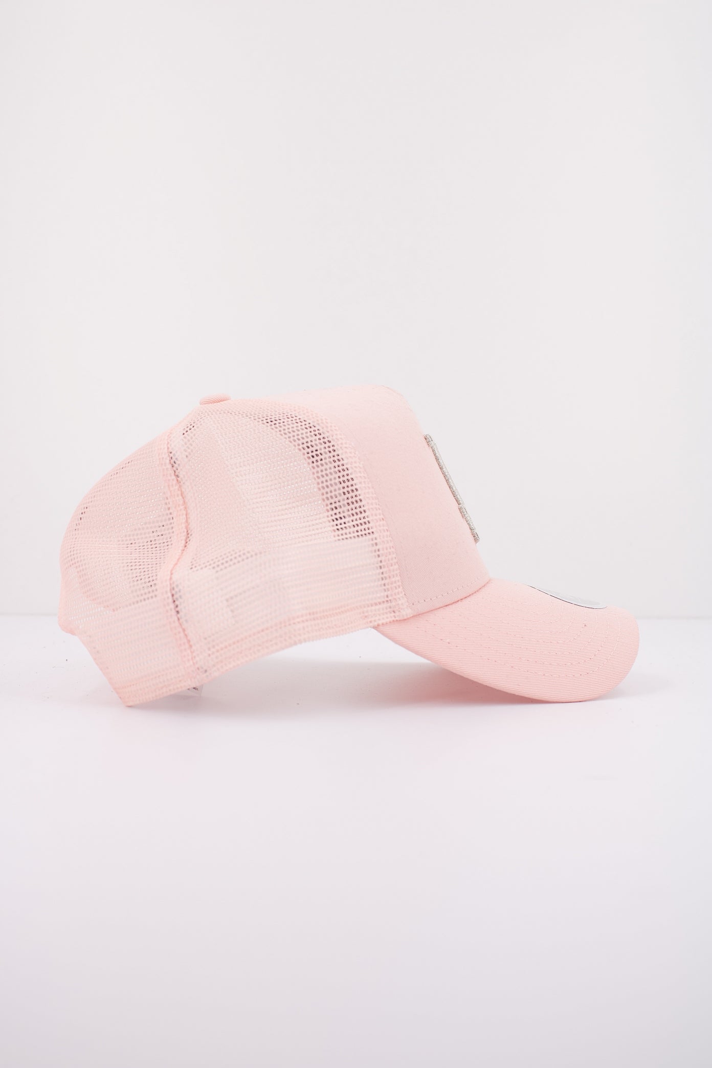 NEW ERA METALLIC TRUCK OSFM en color ROSA (2)