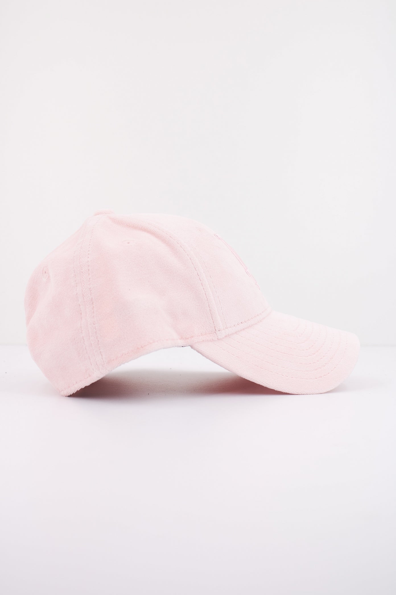 NEW ERA VELOUR FORTY OSFM en color ROSA (2)