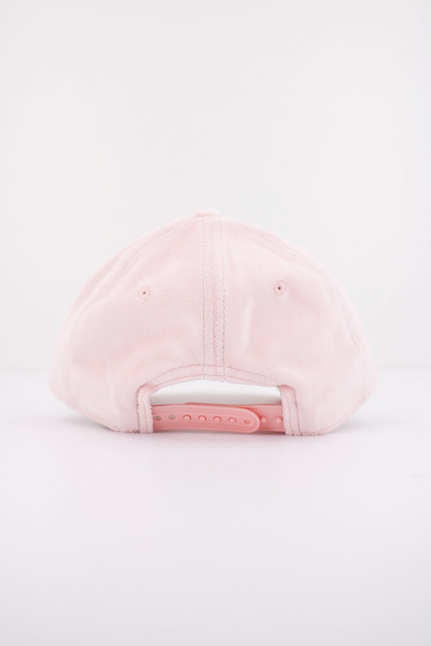 NEW ERA VELOUR FORTY OSFM en color ROSA (3)