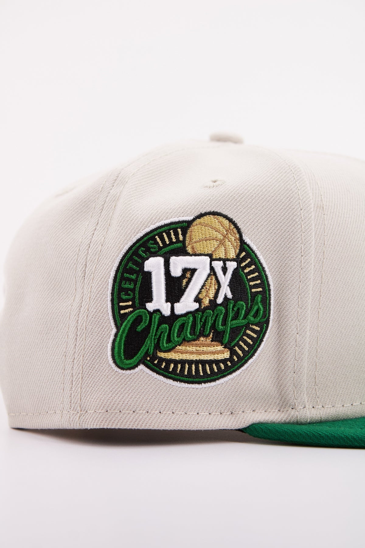 NEW ERA NBA FLORAL FIFTY BOSCEL en color BEIS (4)