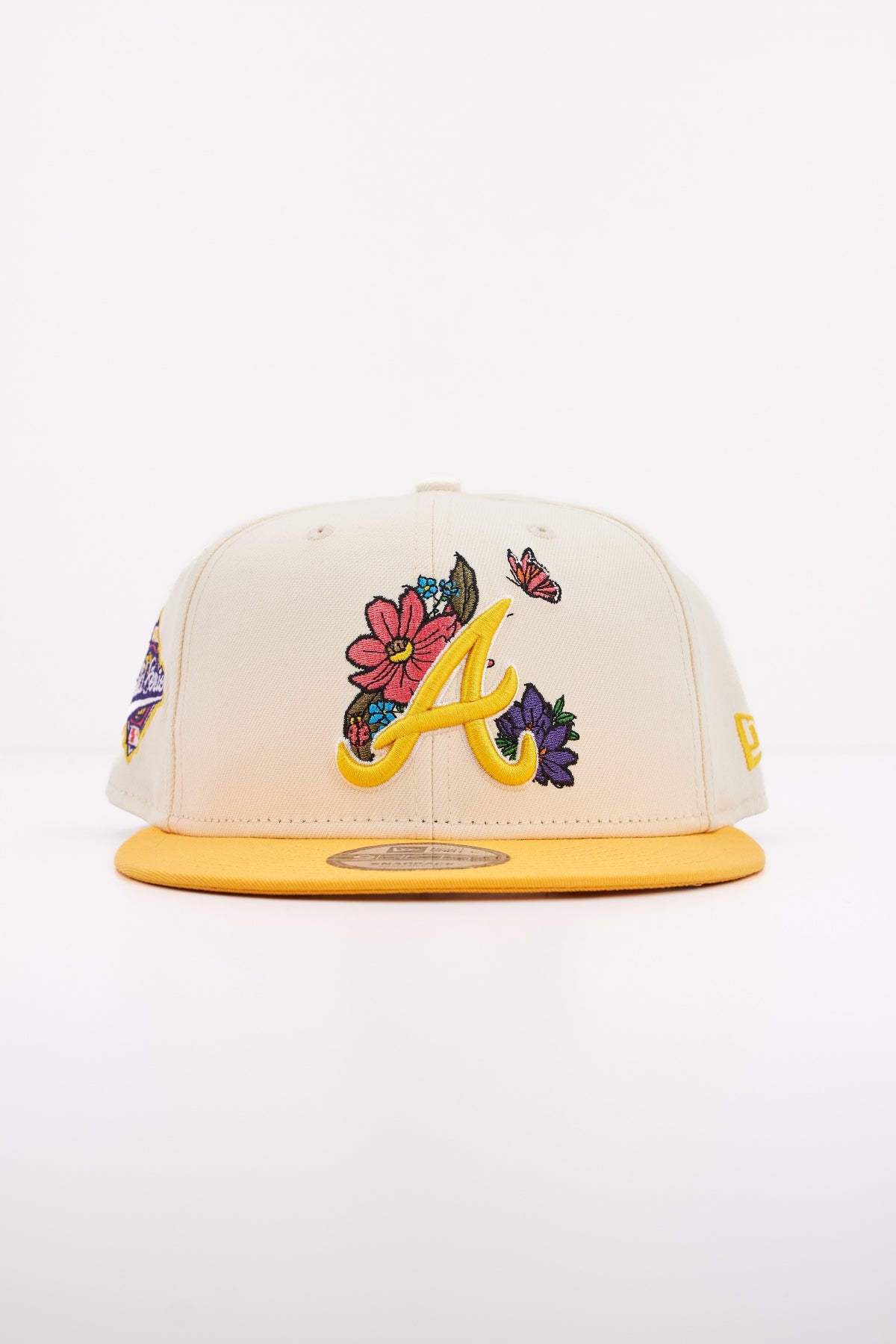 NEW ERA MLB FLORAL FIFTY ATLBRA en color BEIS (1)