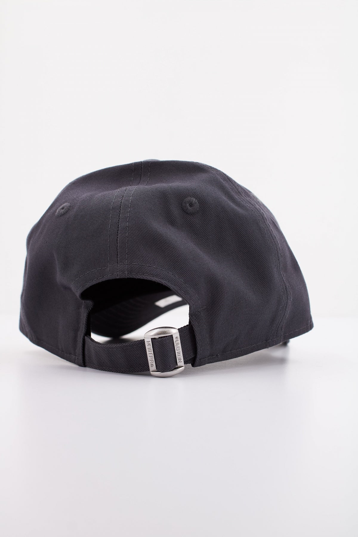 NEW ERA LOS ANGELES LAKERS GRH en color GRIS (3)
