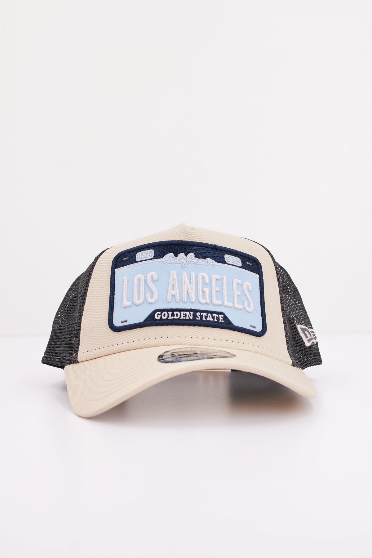 NEW ERA NEW ERA OFW en color BLANCO (1)