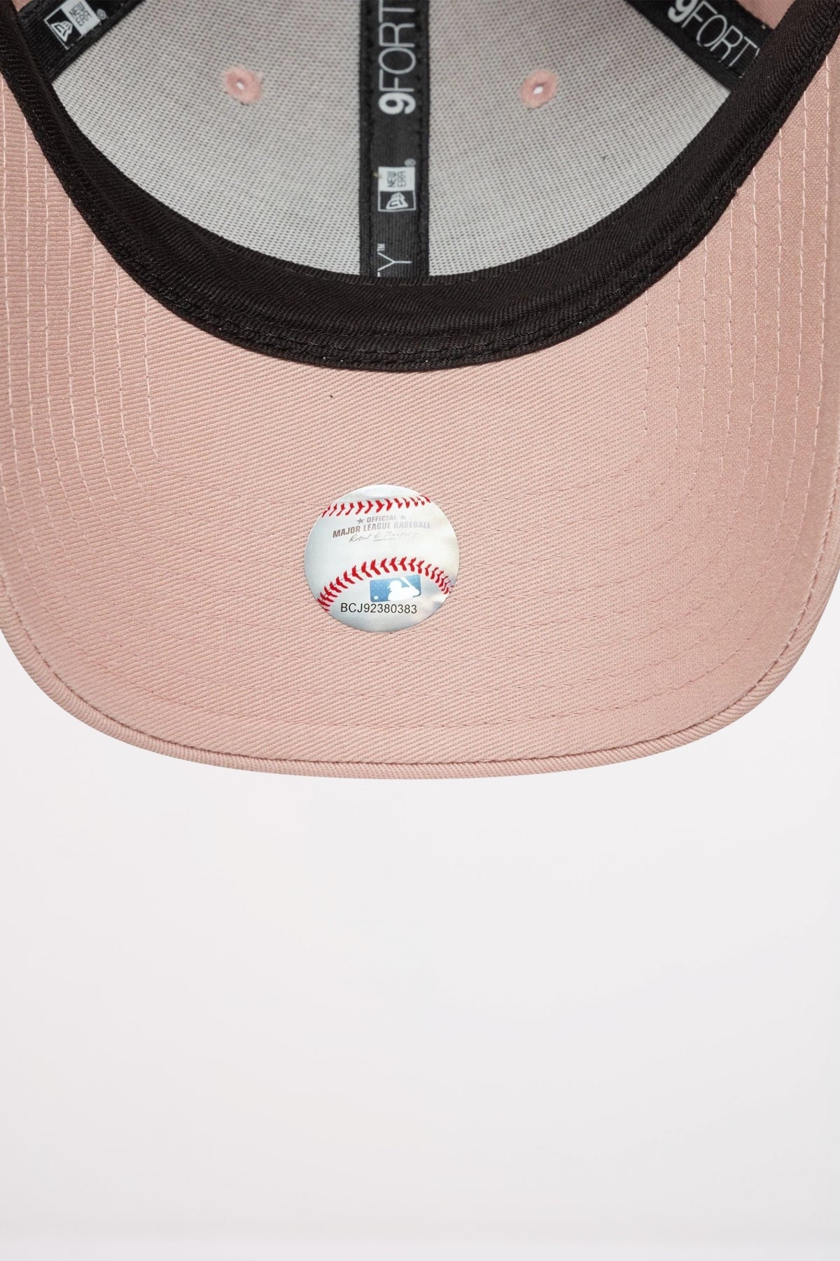NEW ERA en color ROSA (5)