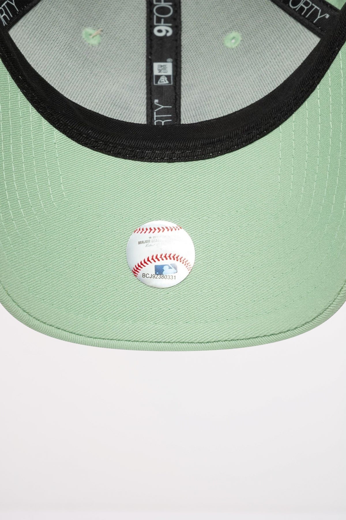 NEW ERA NEW YORK YANKEES WOMENS METALLIC PASTEL GREEN FORTY ADJUSTABLE en color VERDE (5)
