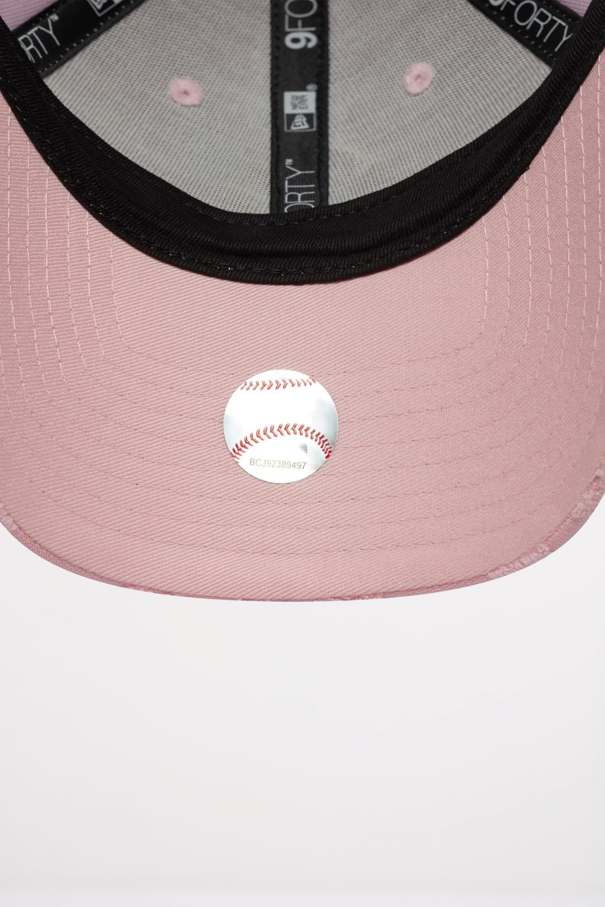 NEW ERA NEW YORK YANKEES WOMENS MLB FLORAL TOWELLING PASTEL PINK FORTY en color ROSA (5)