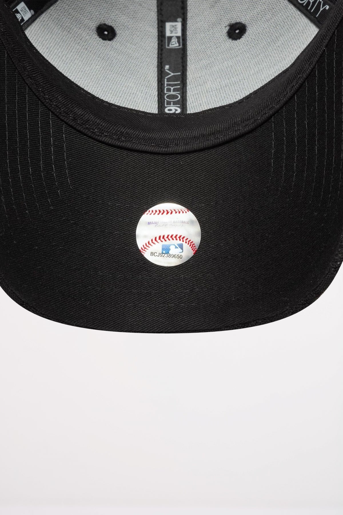 NEW ERA NEW YORK YANKEES WOMENS MLB FLORAL TOWELLING BLACK FORTY ADJUST en color NEGRO (6)