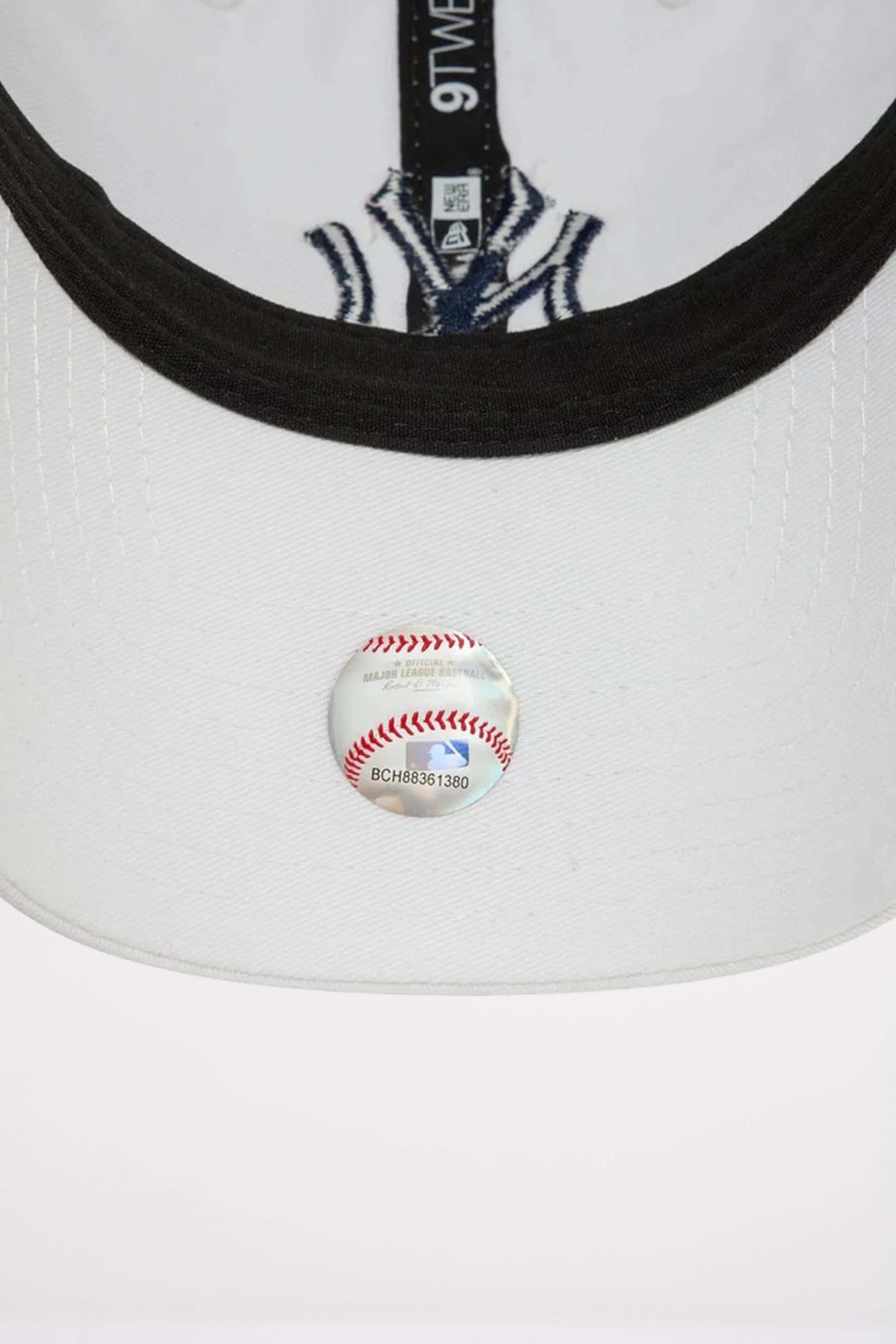 NEW ERA MLB CORE CLASSIC en color BLANCO (5)