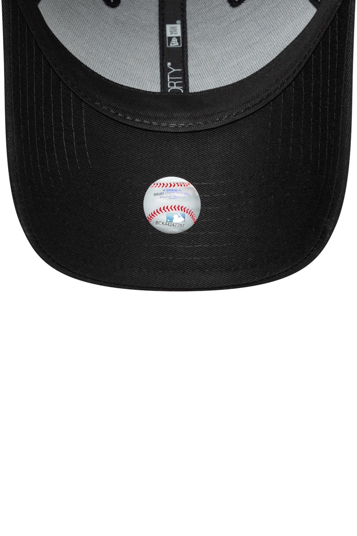 NEW ERA OUTLINE CAMO FORT en color NEGRO (4)