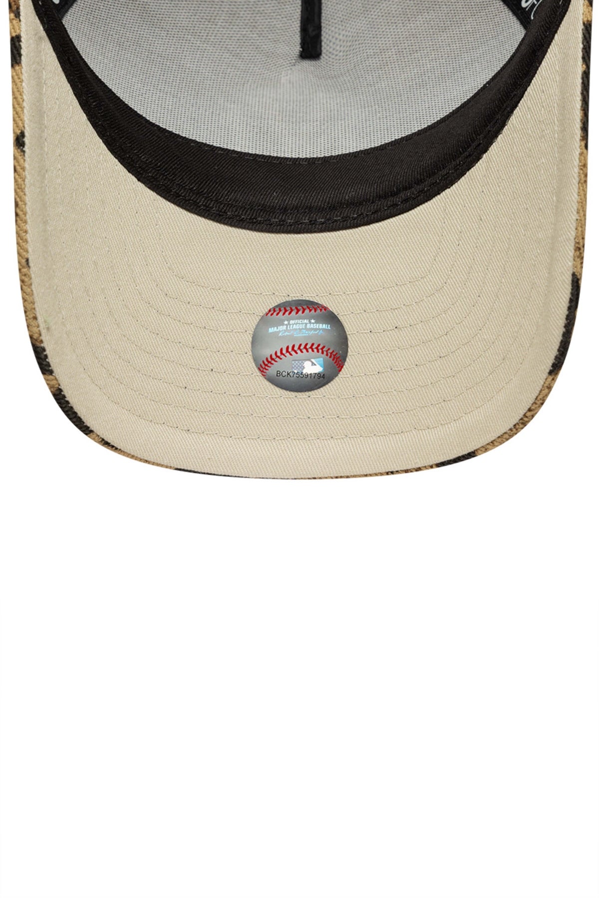 NEW ERA TRUKR NEYYAN BRS en color ANIMAL PRINT (4)