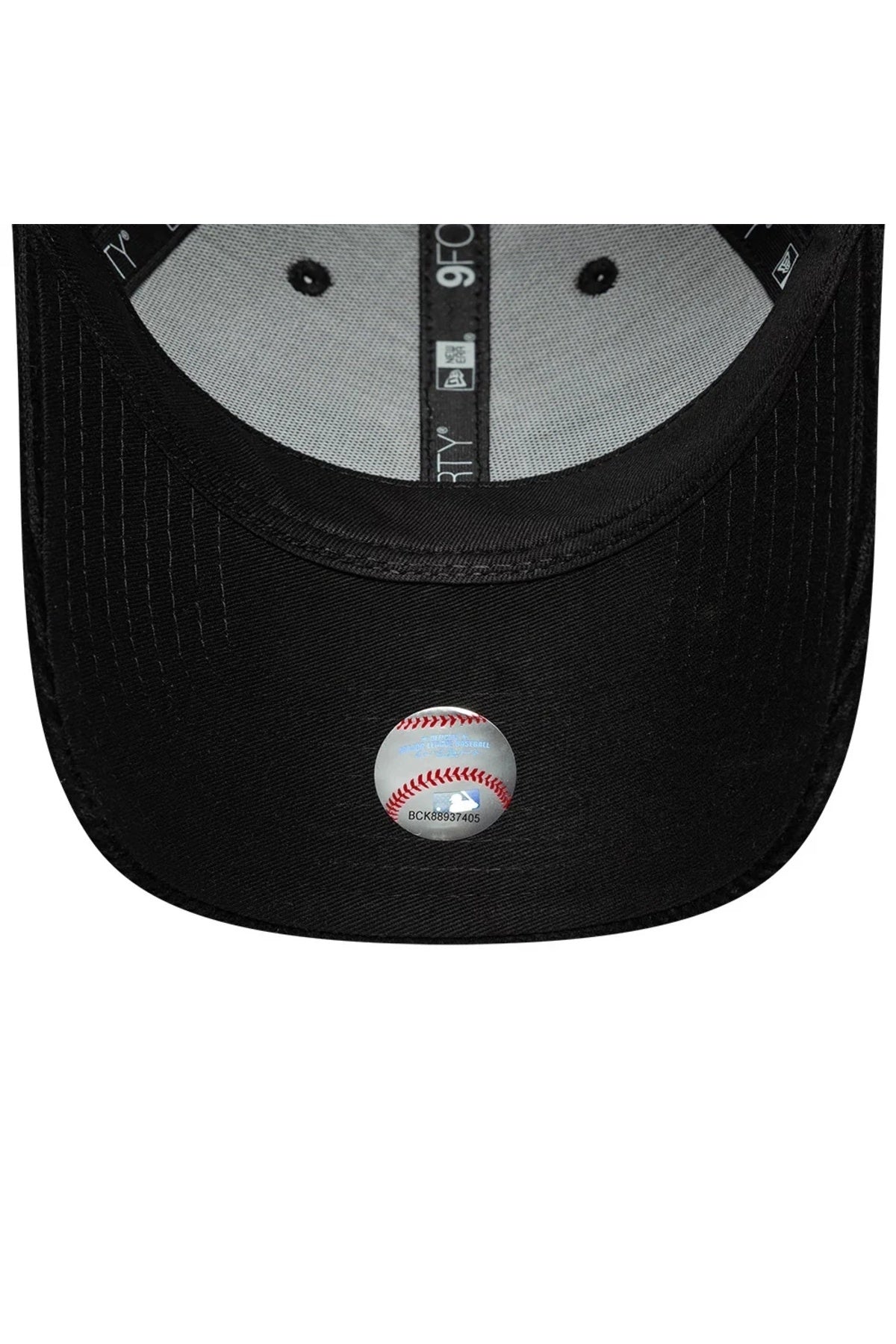 NEW ERA WMNS CORD FORTY NEYYAN en color NEGRO (4)