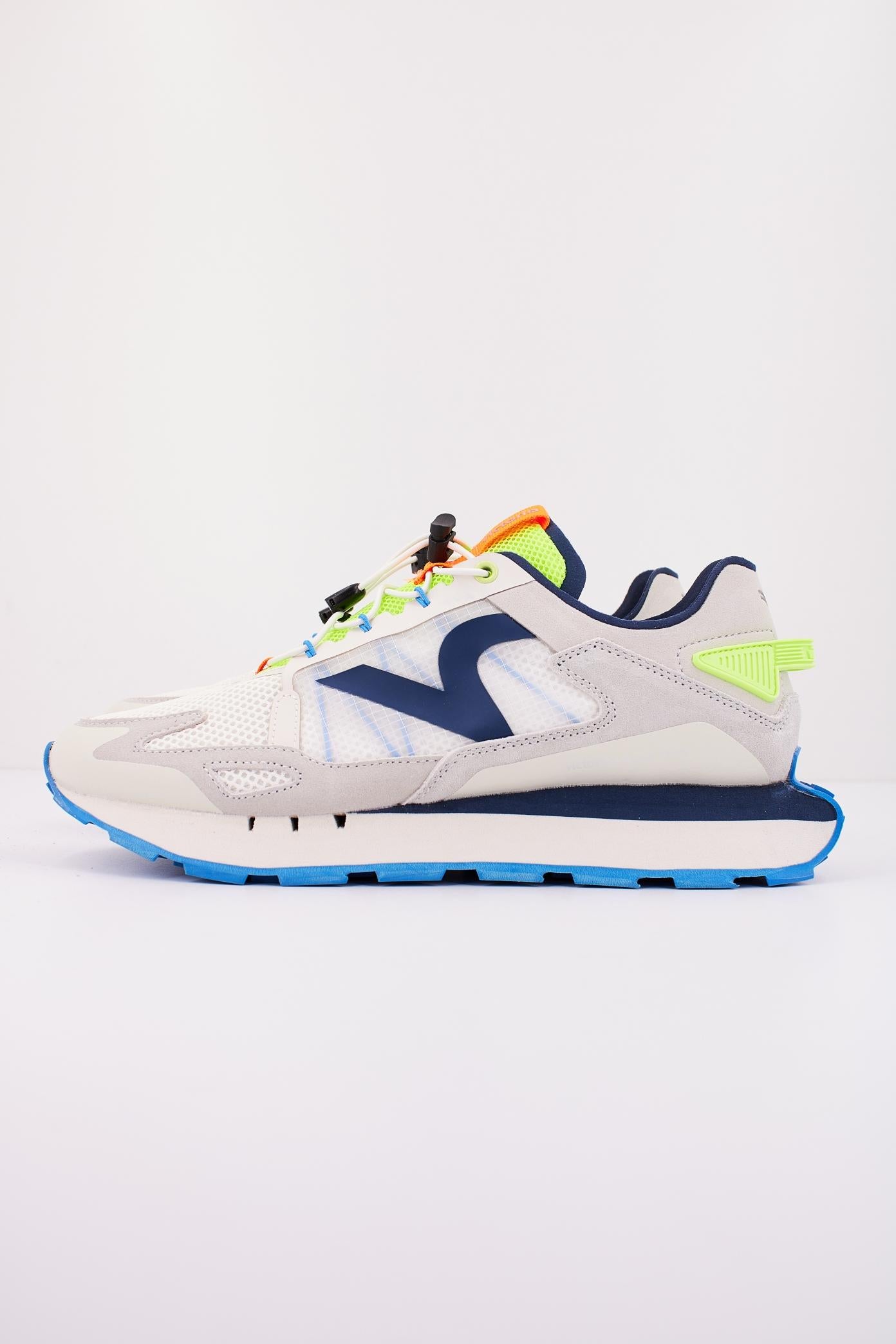 VICTORIA WING TECH - MOUNTAIN en color BLANCO (1)