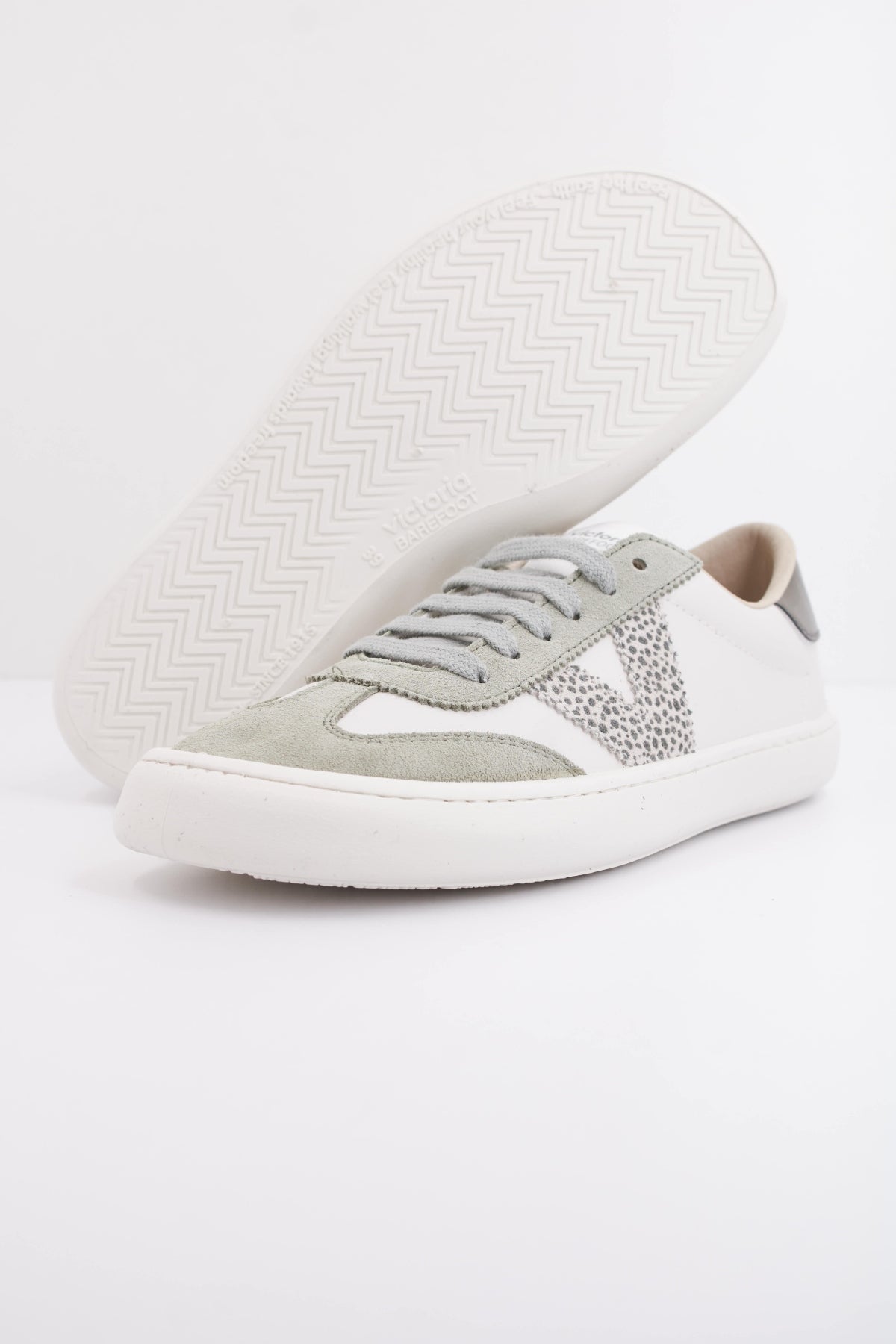 VICTORIA OLMO BAREFOOT EFECTO PIEL en color VERDE (5)
