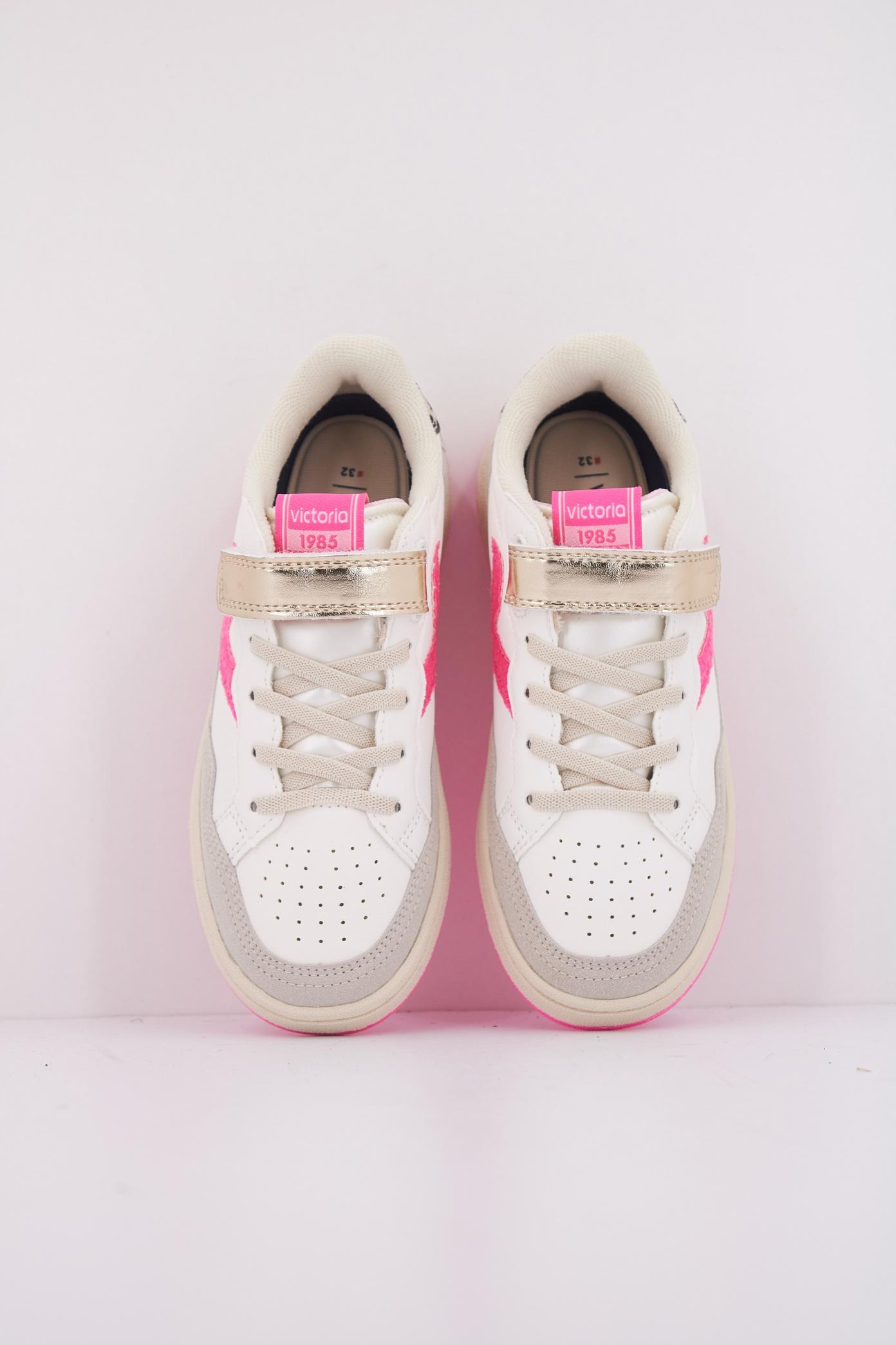 VICTORIA SMASH KID FUNN en color ROSA (3)
