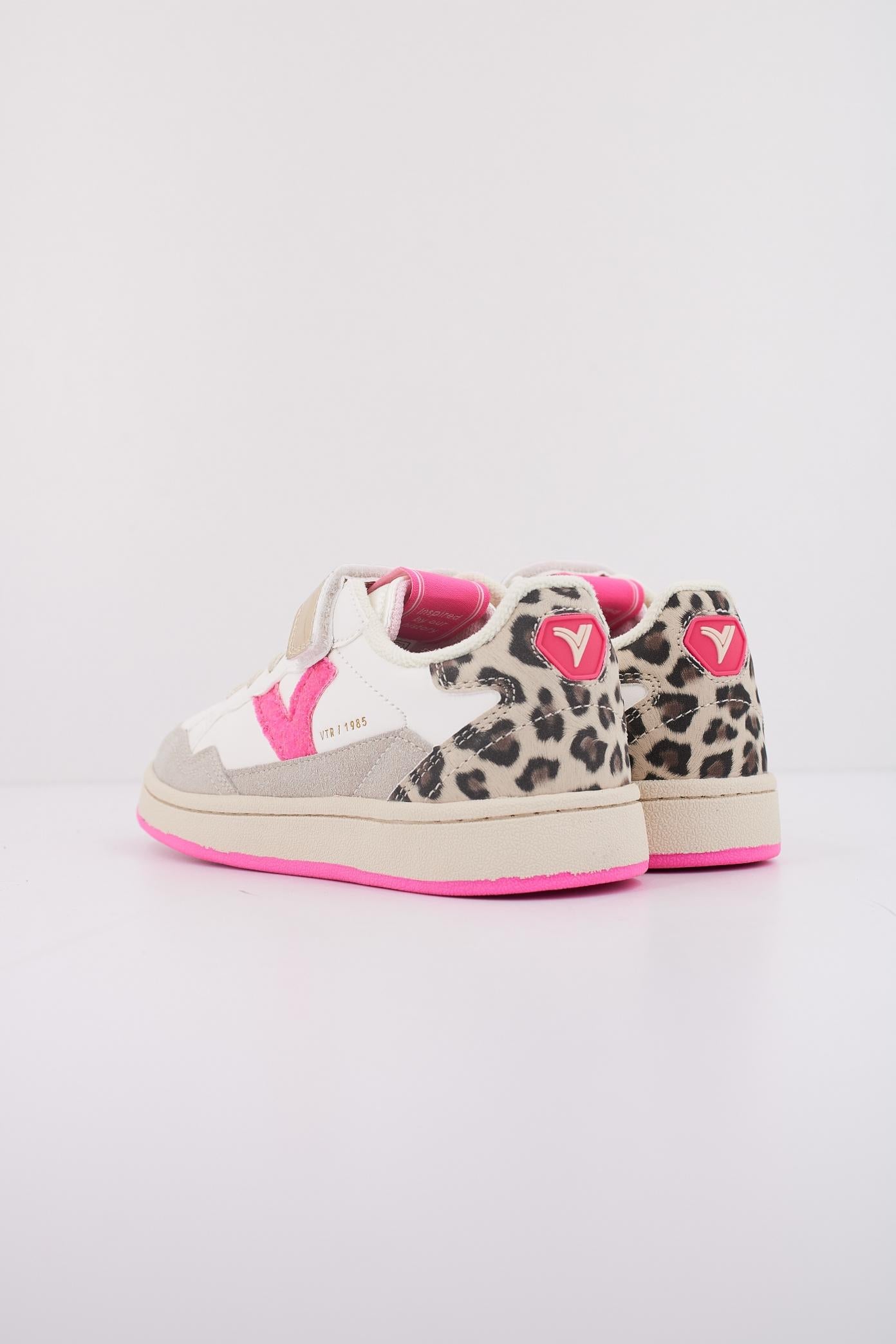 VICTORIA SMASH KID FUNN en color ROSA (4)