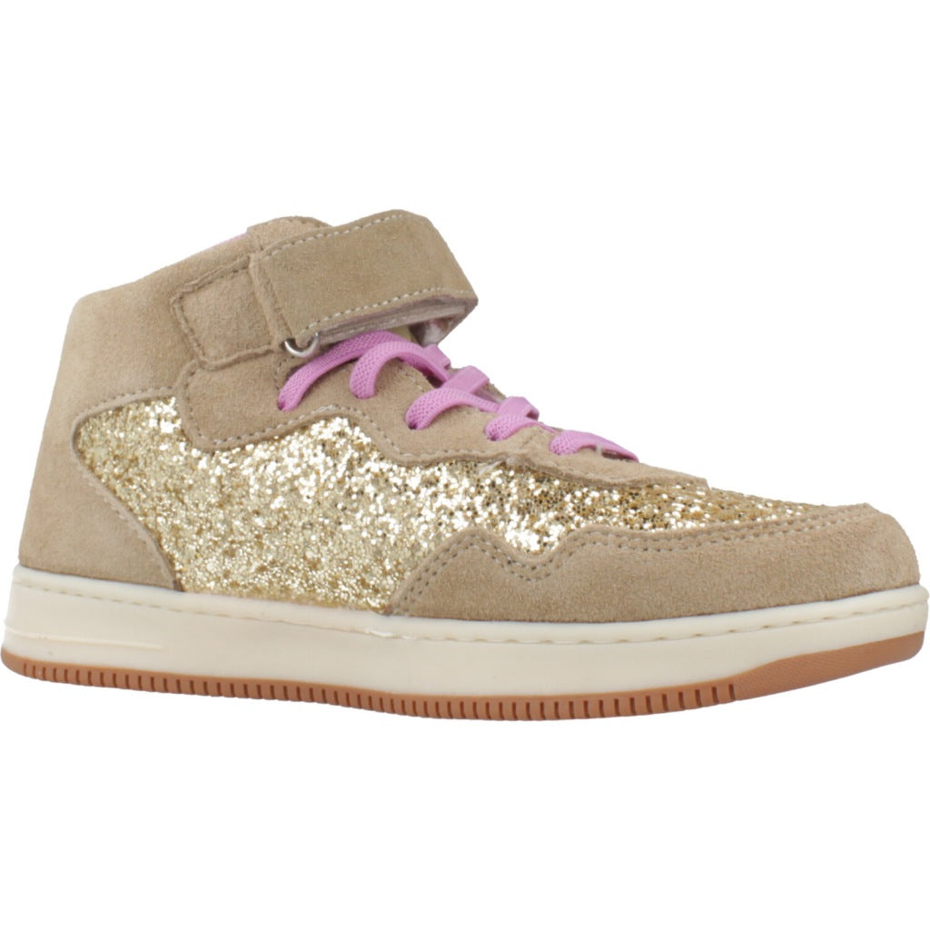 VICTORIA V en color ORO (5)