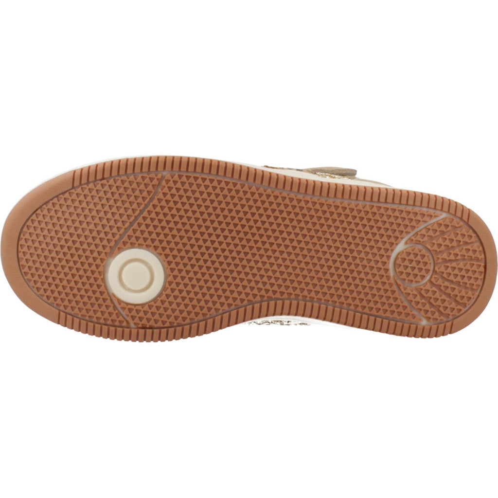 VICTORIA V en color ORO (6)