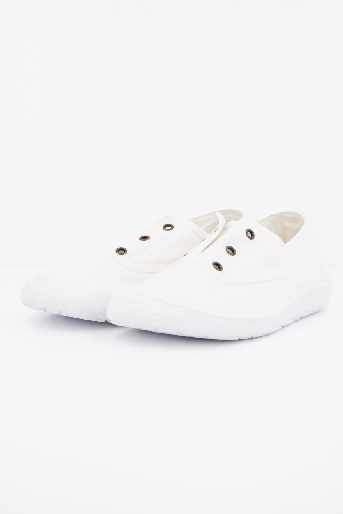 VICTORIA BOSCO BAREFOOT en color BLANCO (2)