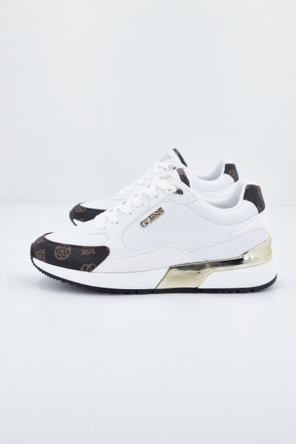 GUESS FLMOX FAL en color BLANCO (1)