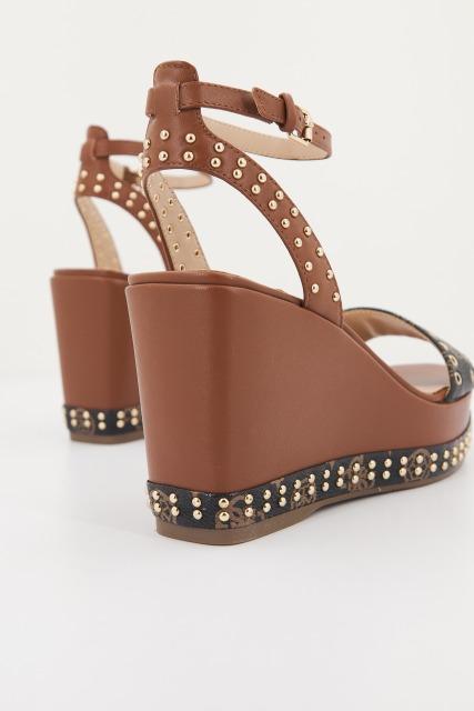 GUESS FLNO FAL en color MARRON (3)