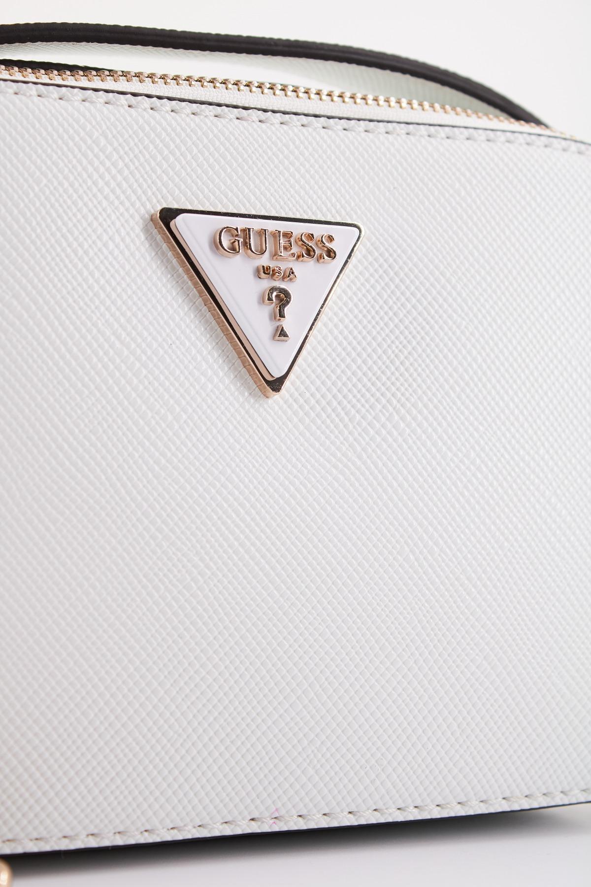 GUESS HWZG en color BLANCO (4)
