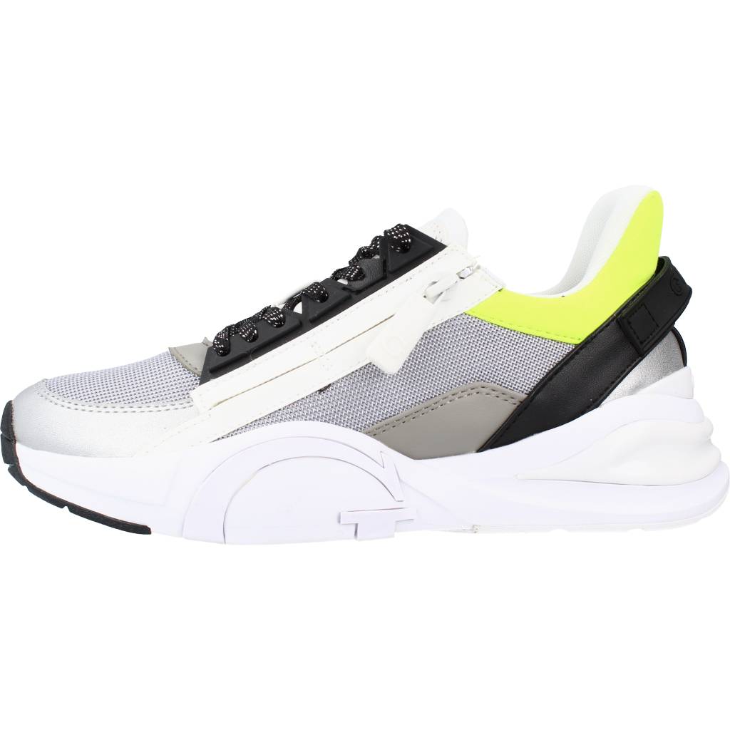 GUESS BAILIA en color GRIS (2)