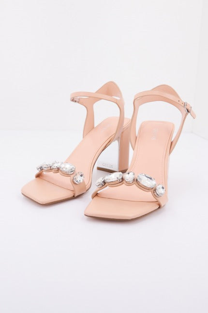 GUESS FLMLY LEA en color NUDE (2)