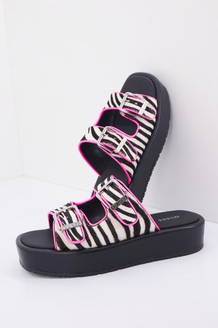 GUESS FLRMO FUR en color ANIMAL PRINT (2)
