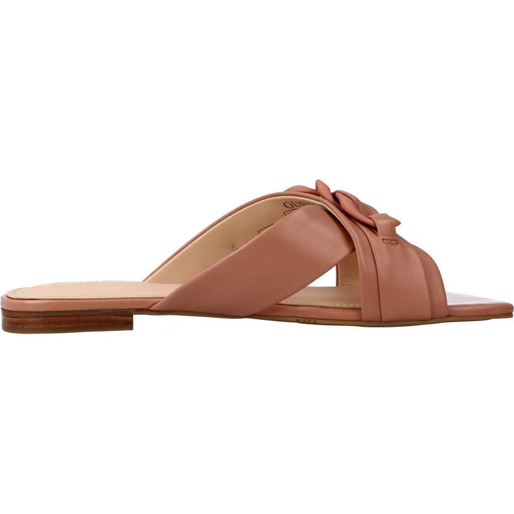 GUESS FLSAM LEA en color NUDE (4)