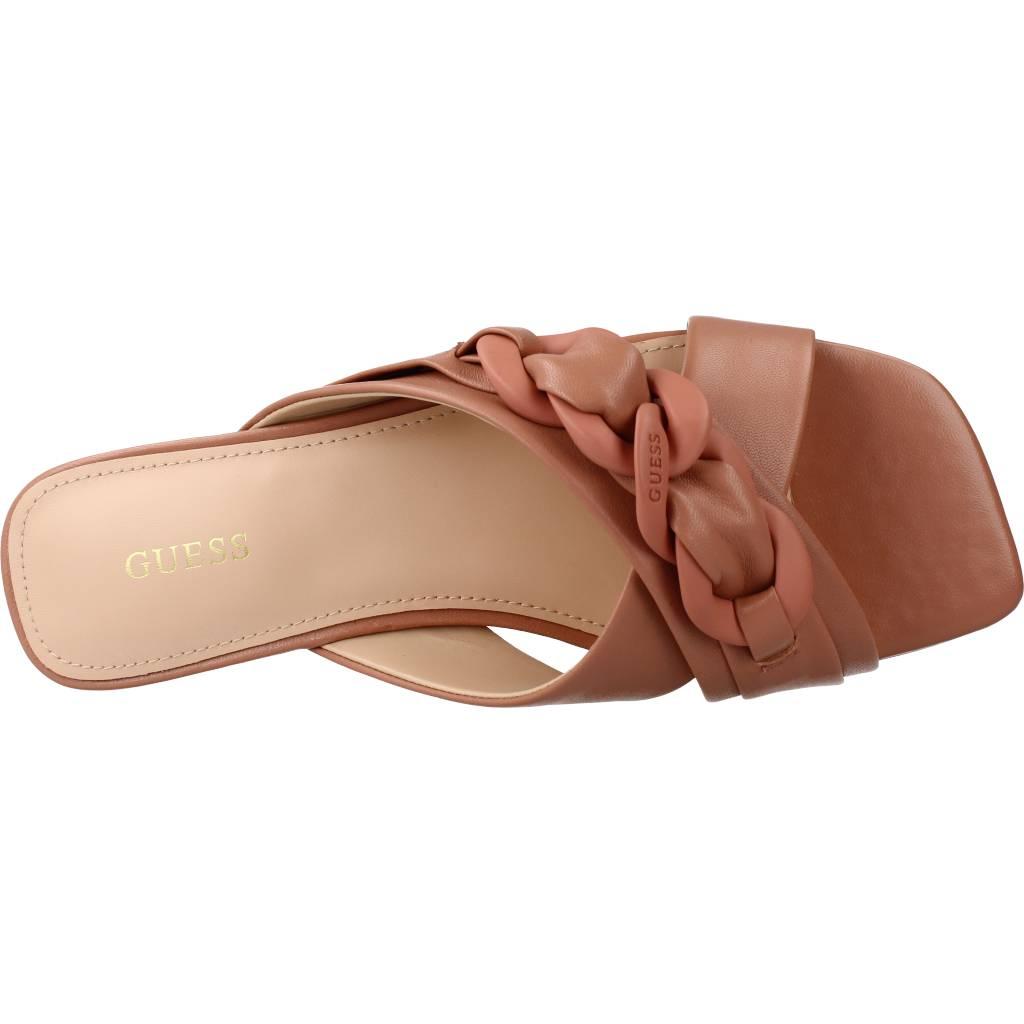 GUESS FLSAM LEA en color NUDE (7)