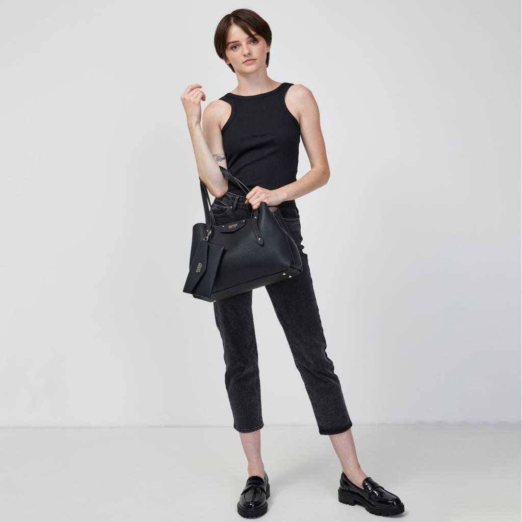 GUESS ECO BRENTON GIRLFRIEND en color NEGRO (5)