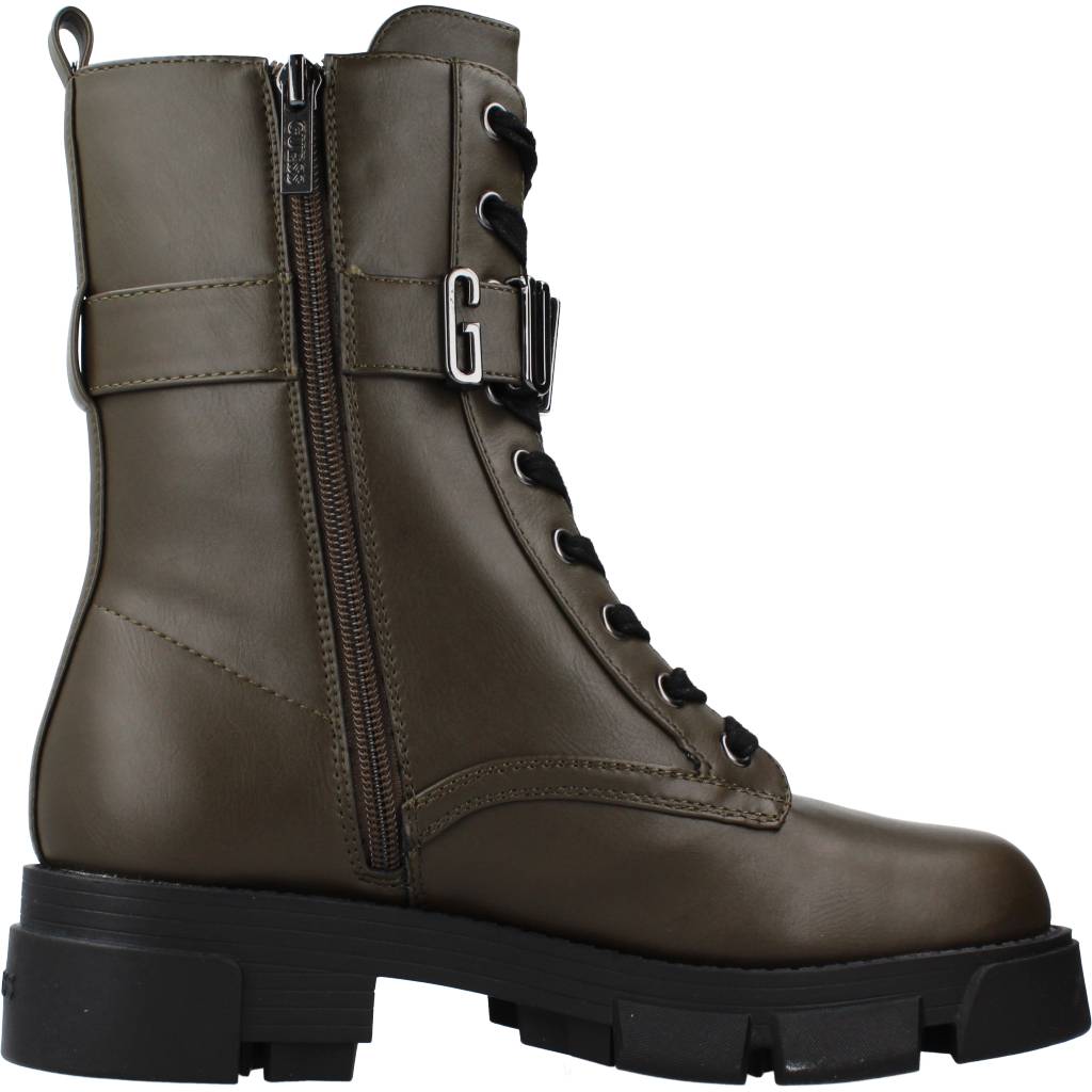 GUESS MADOX en color VERDE (4)