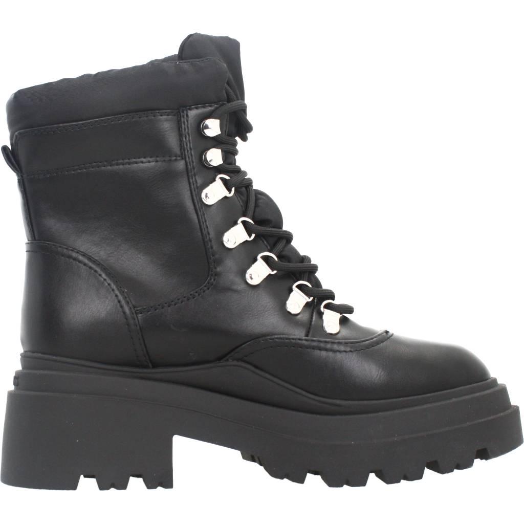 GUESS VANEY en color NEGRO (4)