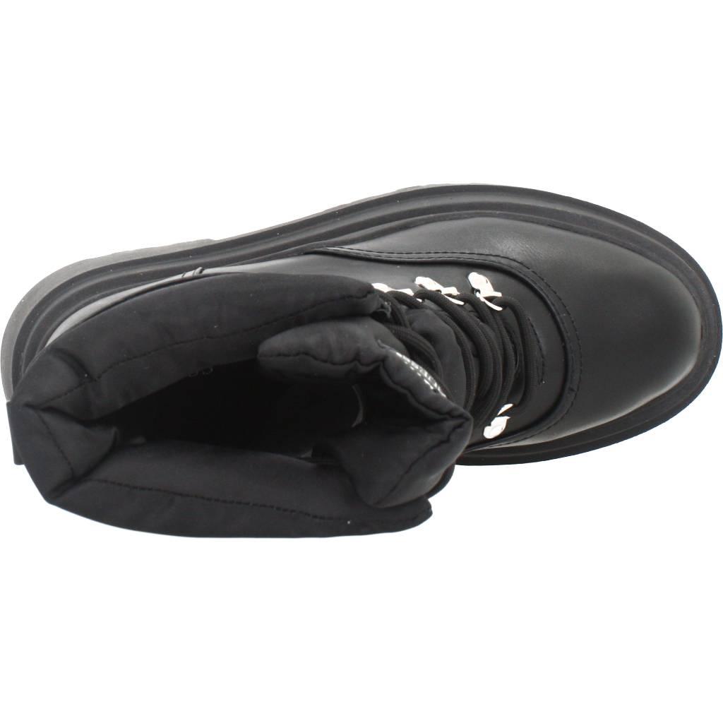 GUESS VANEY en color NEGRO (7)