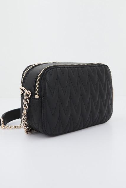 GUESS HWQG REGILLA CAMARA BAG en color NEGRO (2)