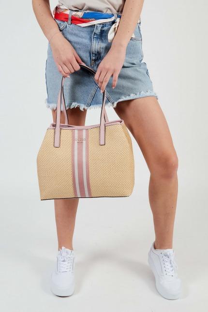 GUESS VIKKY TOTE en color ROSA (5)
