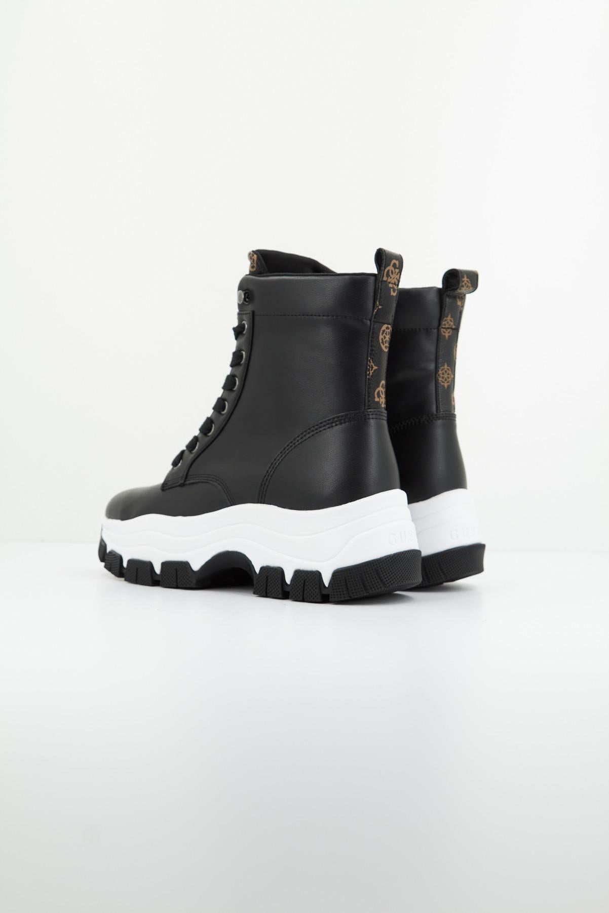 GUESS FLBIN ELE en color NEGRO (3)