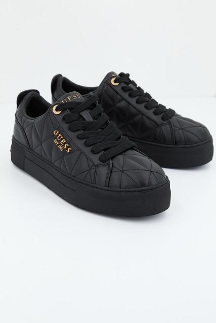 GUESS FLGEA ELE en color NEGRO (1)
