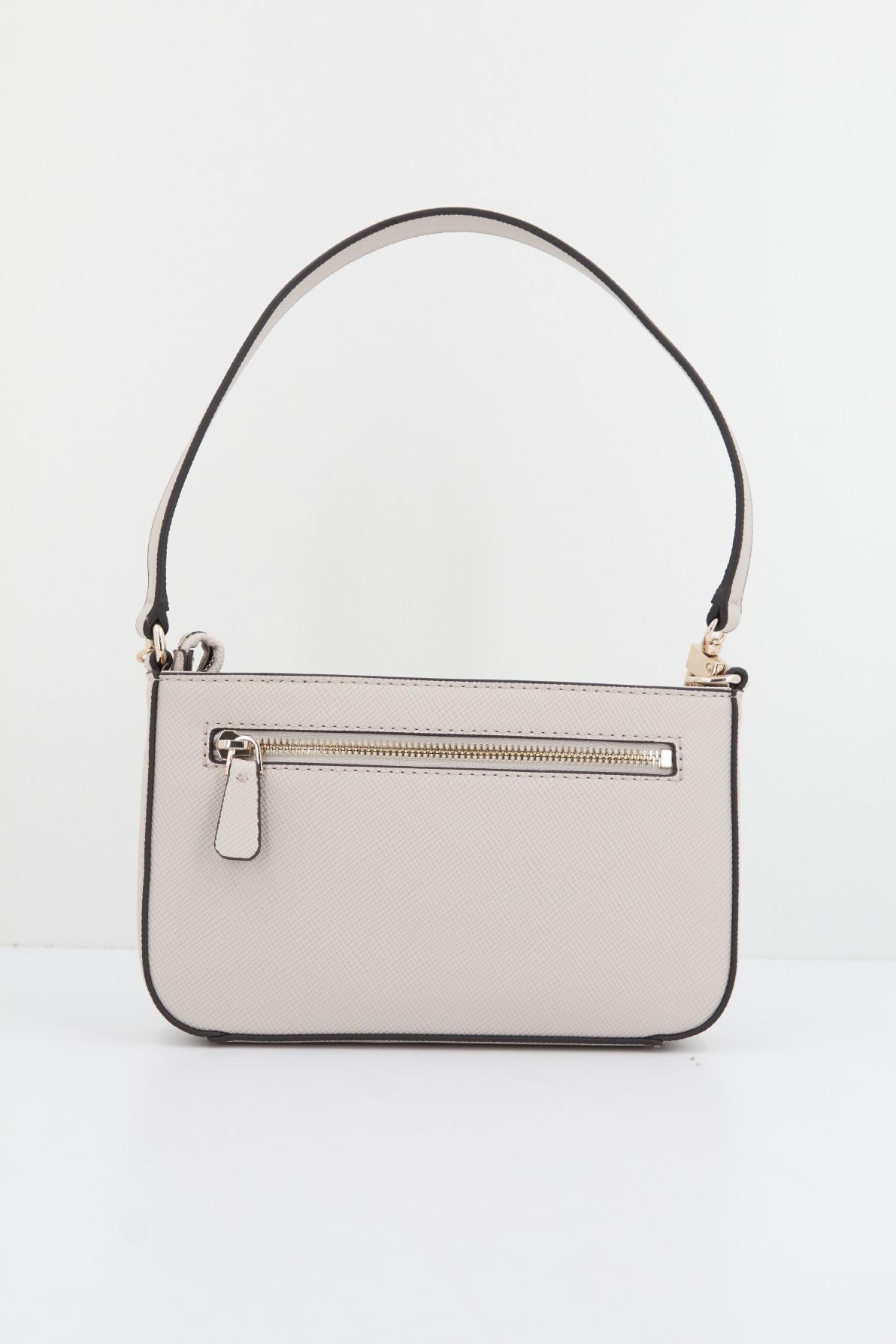 GUESS BRYNLEE MINI ZIP en color BEIS (3)