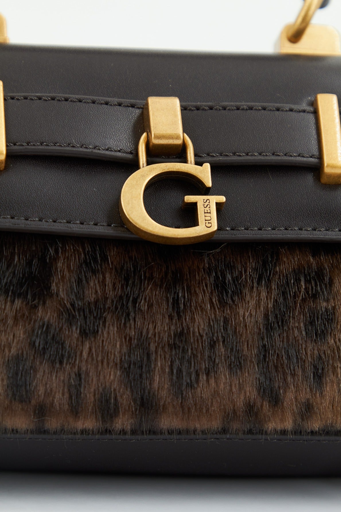 GUESS BERGEN MICRO MINI en color MARRON (4)