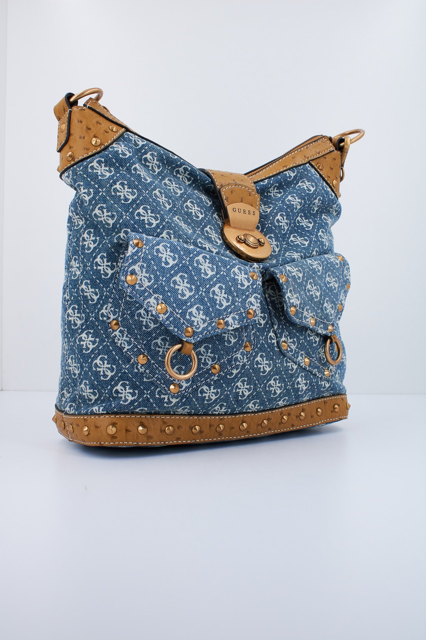 GUESS SARDINIA VINTAGE HOBO en color AZUL (2)
