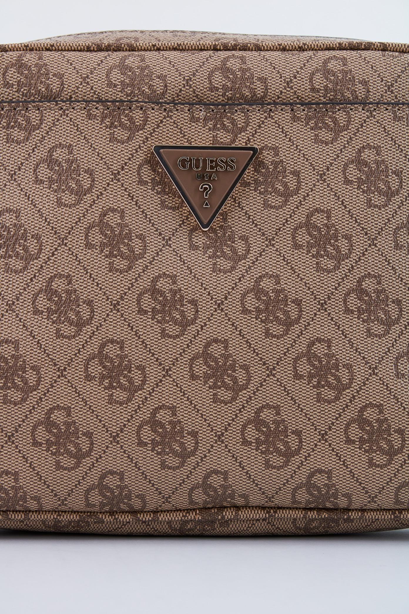 GUESS MERIDIAN CAMERA BAG en color MARRON (4)